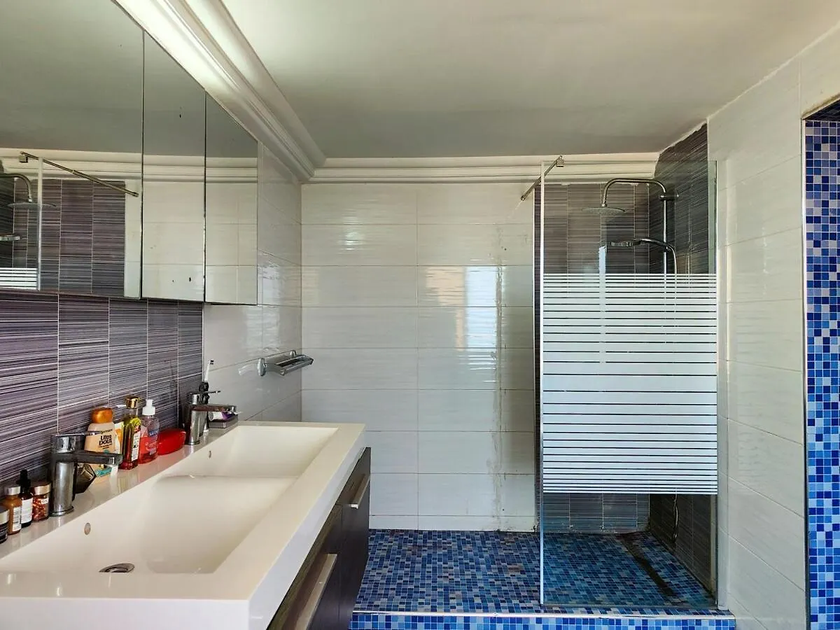 Sumptuous 300 M2 Apartment With Sea View In Almadies Dakar